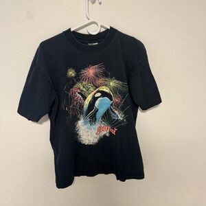 🐋 Shamu Vintage Tee